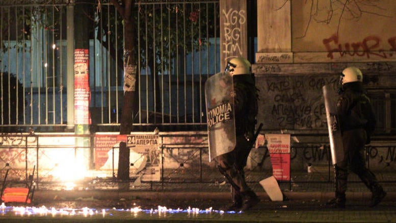 «Οχυρό» μπαχαλάκηδων το Πολυτεχνείο – Εκδηλώσεις με… face control από καταληψίες